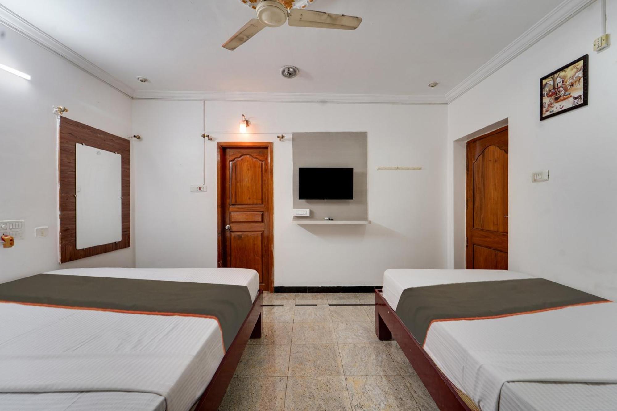 Collection O Mahika Homestay ティルパティ エクステリア 写真