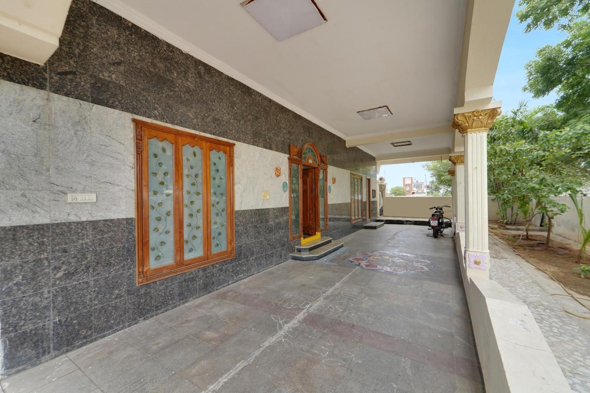 Collection O Mahika Homestay ティルパティ エクステリア 写真