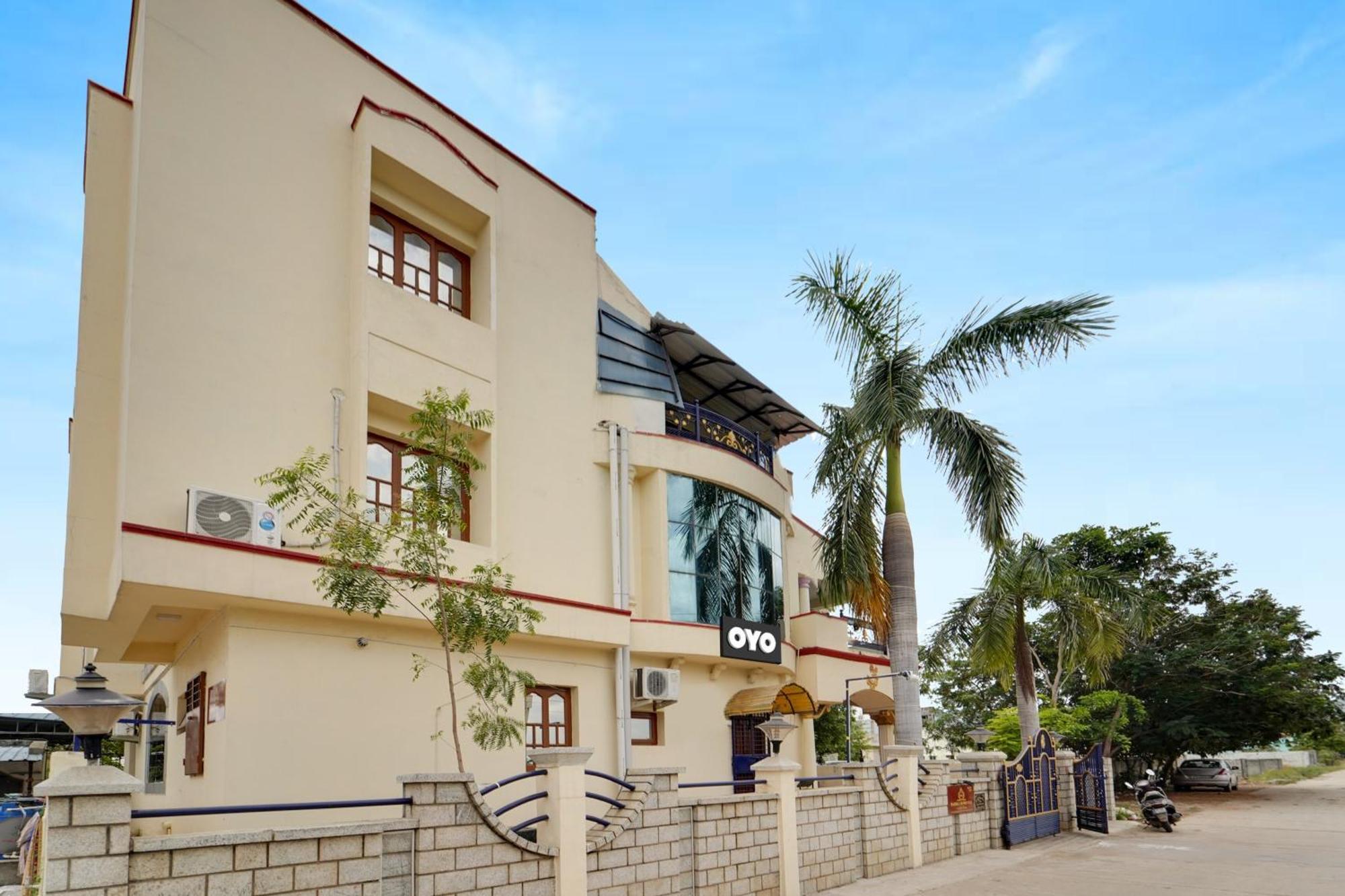 Collection O Mahika Homestay ティルパティ エクステリア 写真